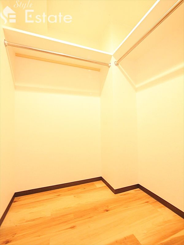 収納　ウォークインクローゼット