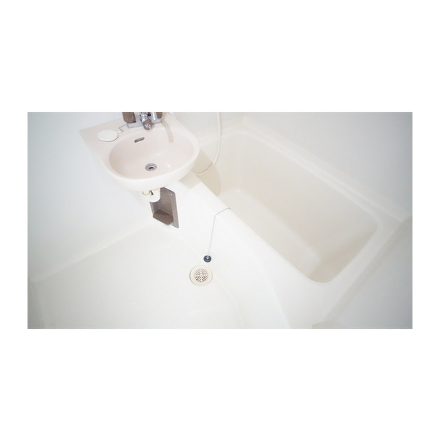 バス・シャワールーム　バス（同仕様タイプ）