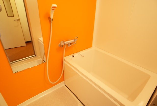 バス・シャワールーム　風呂