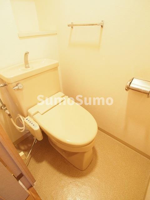 トイレ　ゆったりとした空間のトイレです