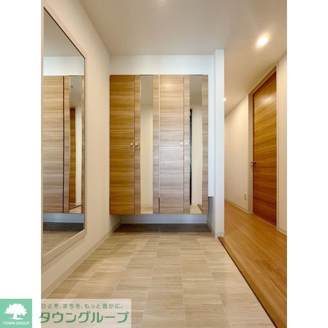 玄関　お部屋探しは株式会社　タウンハウジング　までお気軽にお問合…