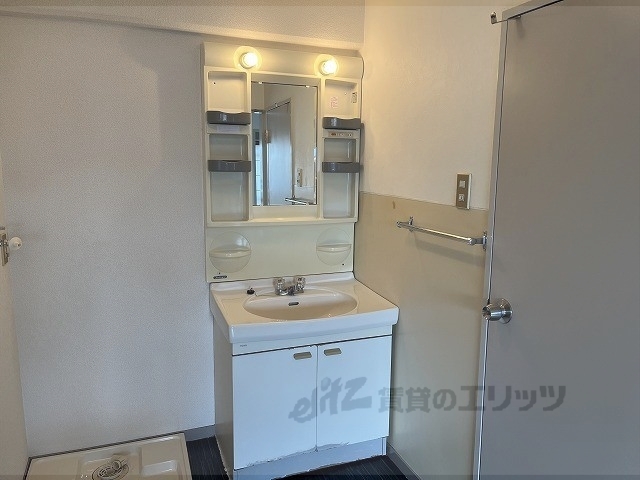 洗面設備　独立洗面台