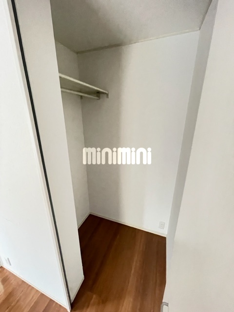 収納　ウォークインクローゼット