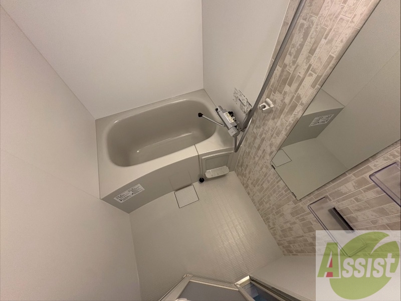 バス・シャワールーム　お風呂になります。一日の疲れを癒してくださいね。