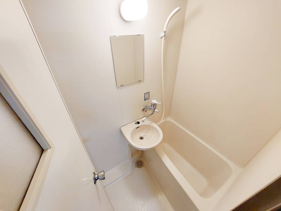 バス・シャワールーム　浴室