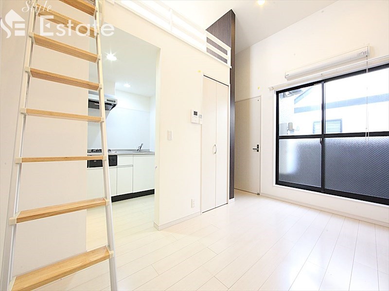 居室・リビング　内装