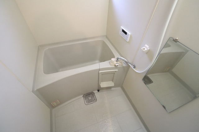 バス・シャワールーム　浴室