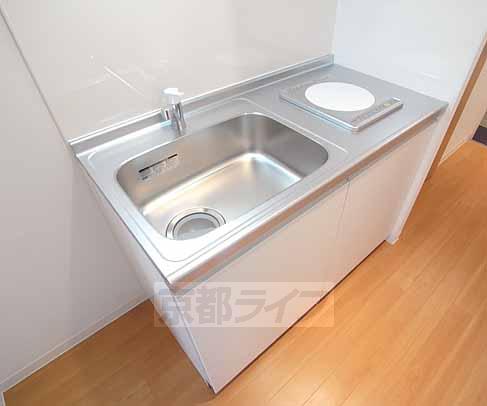 キッチン　角部屋仕様：ＩＨキッチンです