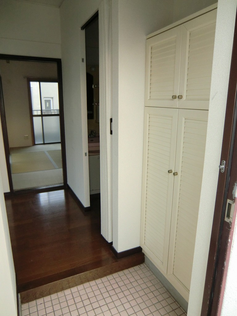 玄関　玄関　※別号室参考写真