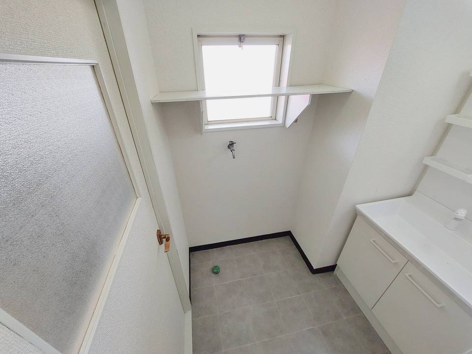 洗面設備　洗濯機置場