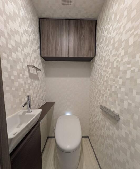 トイレ　コンパクトで使いやすいトイレです