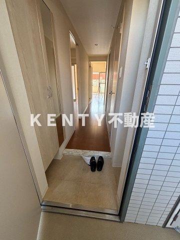 玄関　シンプルで使いやすい玄関です