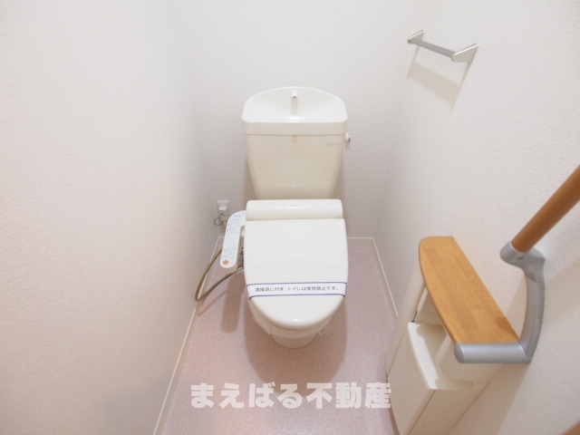 トイレ　温水洗浄便座