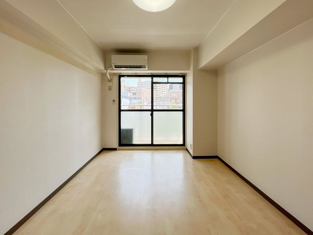 居室・リビング　フローリング調硬質フロア