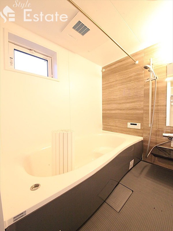 バス・シャワールーム　バスルーム