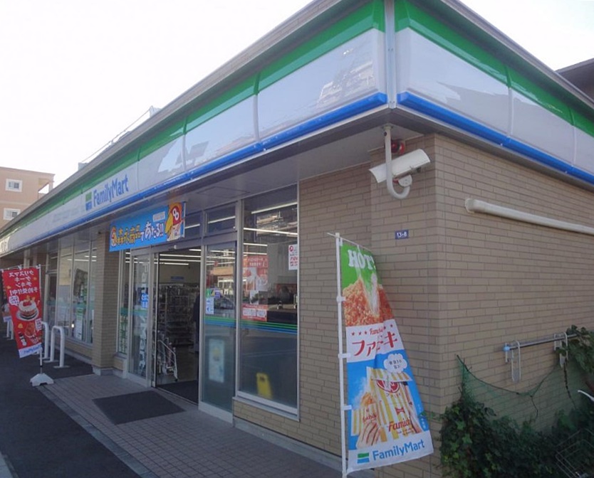 コンビニ　ファミリーマート 名古屋大幸四丁目店（コンビニ）まで159m