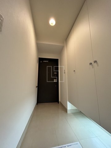 玄関　プライムアーバン堺筋本町　玄関スペース