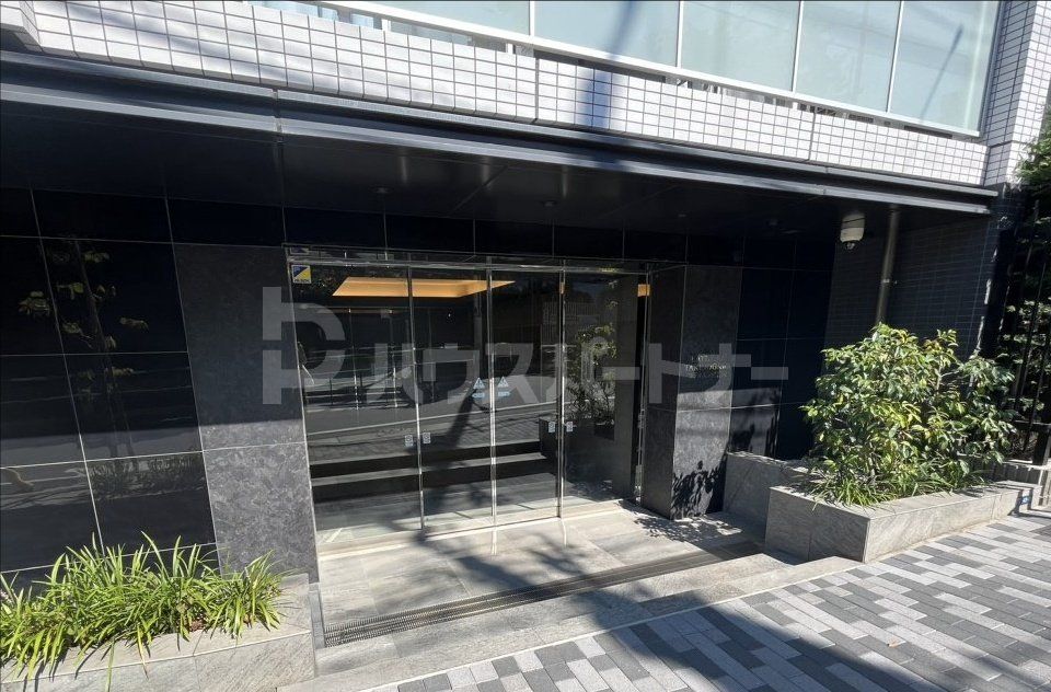 エントランス　エントランス