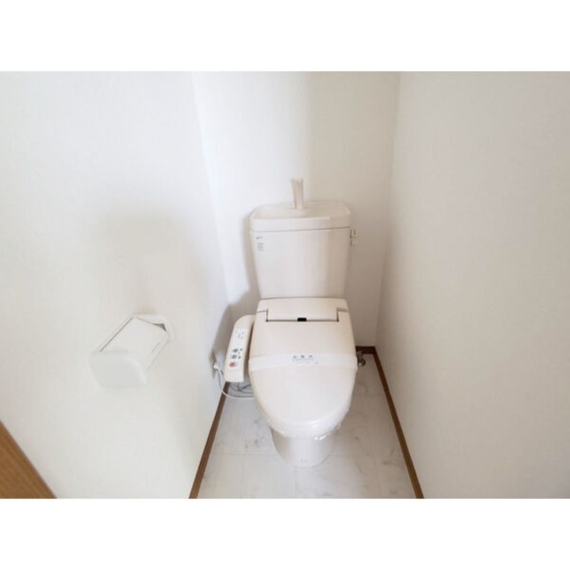 トイレ　図面と現状に相違がある場合には現状を優先