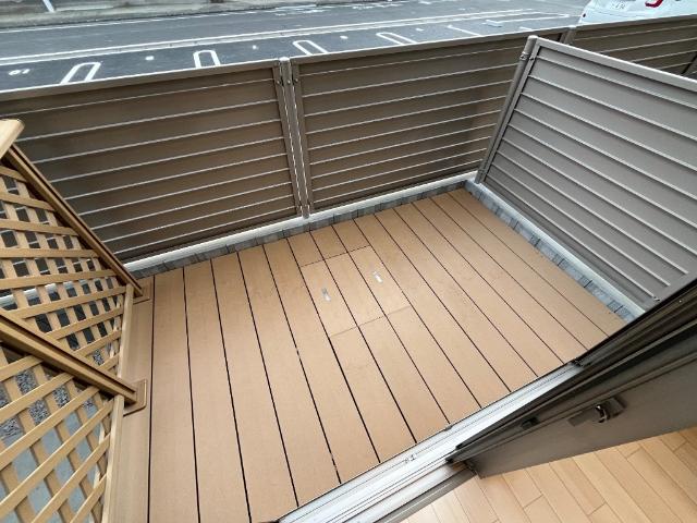 バルコニー　専用庭