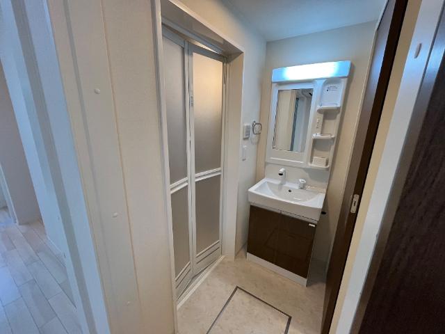 洗面設備　洗髪洗面化粧台