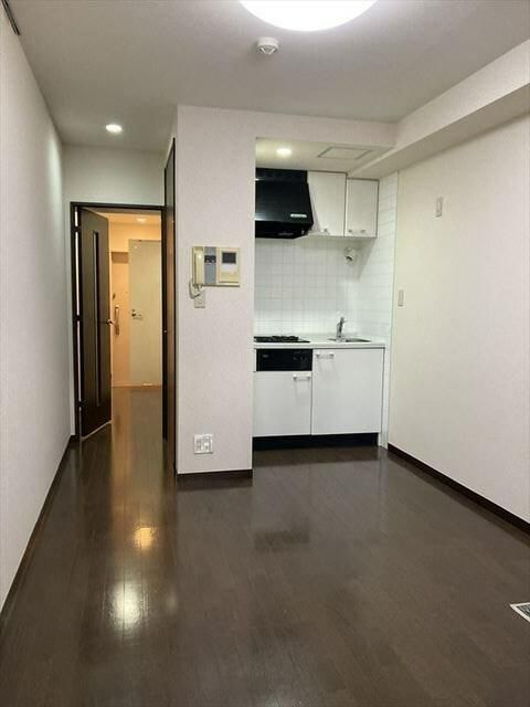 居室・リビング　※別部屋の参考写真です。