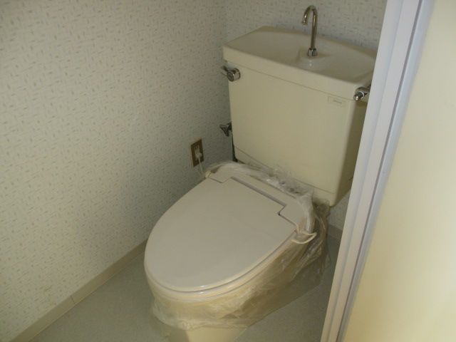 トイレ　清潔感あるトイレ