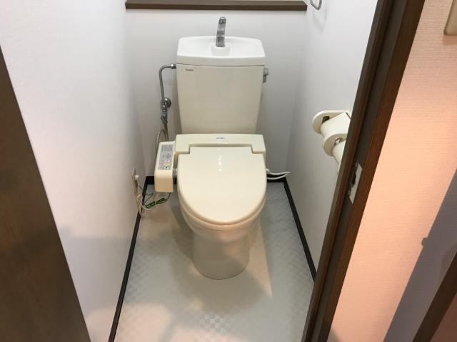 トイレ　トイレ