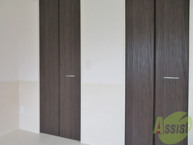 収納　クローゼットがありました。お洋服や荷物はここへ