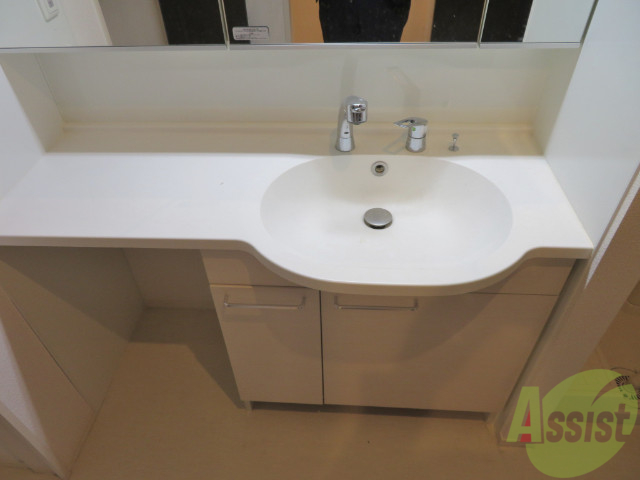 洗面設備　洗面台は独立していて、使いやすそうです。