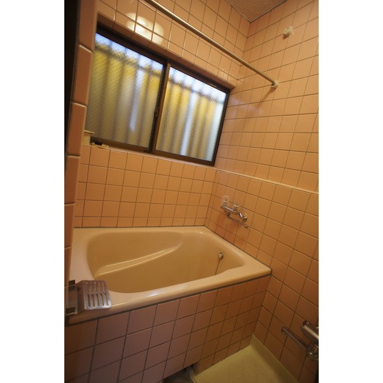 バス・シャワールーム　窓付き