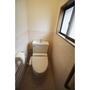 トイレ　トイレにも窓
