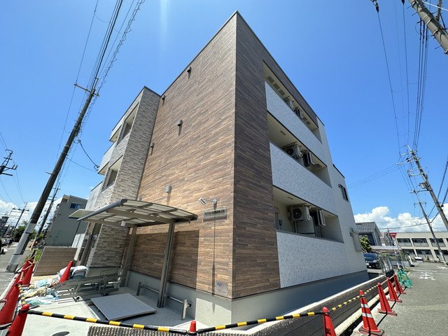 建物外観　建設中