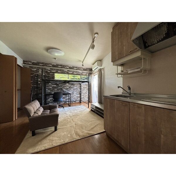 居室・リビング　使いやすい居間です