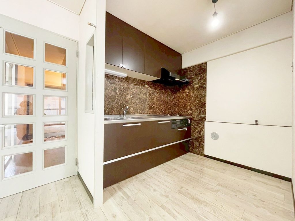 キッチン　収納