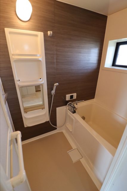 バス・シャワールーム