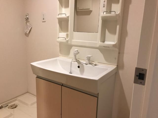 洗面設備　洗髪洗面化粧台