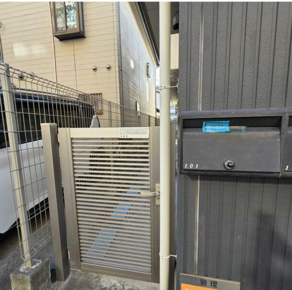 エントランス　エントランス