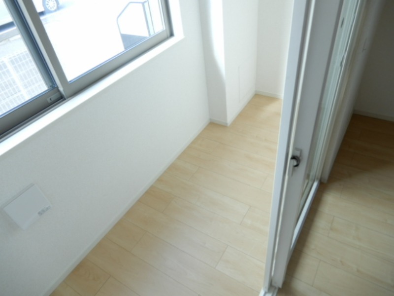 バルコニー　図面と現状に相違がある場合には現状を優先