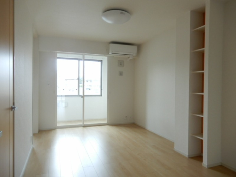 居室・リビング　図面と現状に相違がある場合には現状を優先