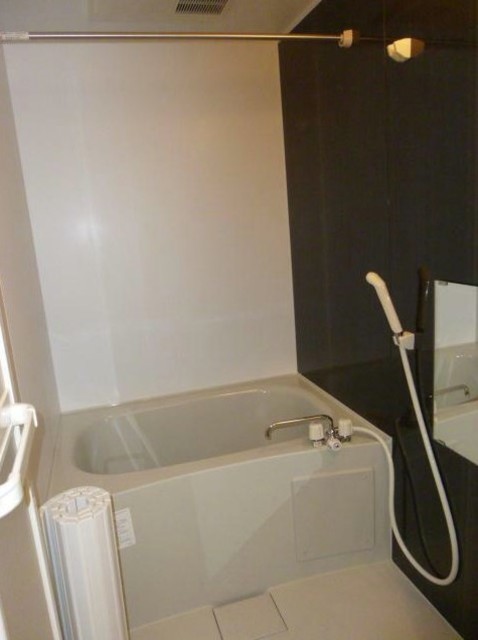 バス・シャワールーム　バスルーム