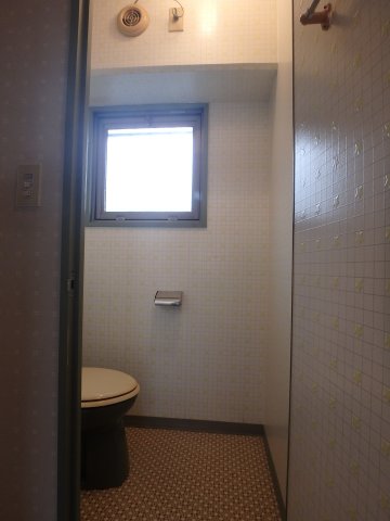 トイレ　202の写真