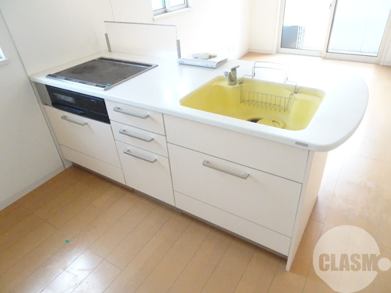 キッチン　効率よくお料理できる３口ＩＨ付き♪