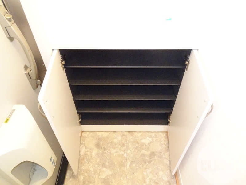 玄関　靴の整理もしやすいです♪