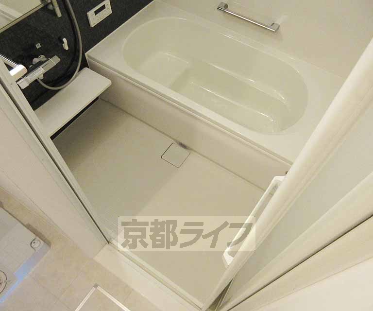 バス・シャワールーム　リラックスできるバスルーム・