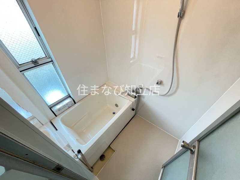 バス・シャワールーム　同型別部屋写真