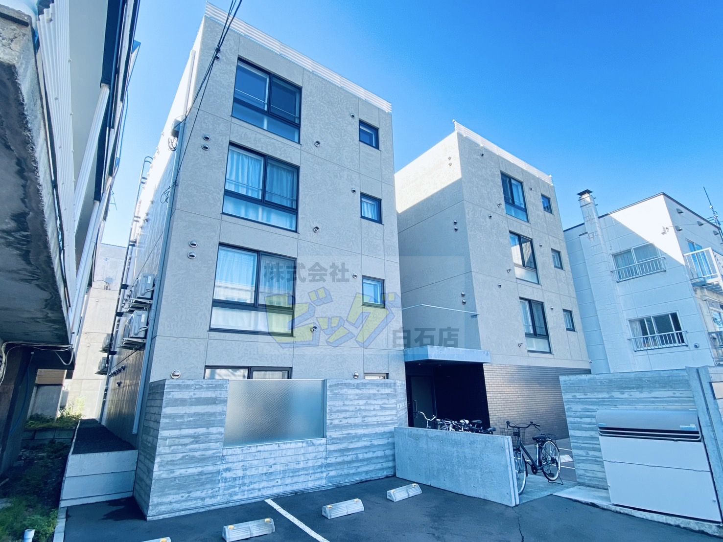 建物外観　都市ガス・ネット無料採用の１ＬＤＫマンションです♪