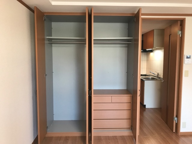 収納　クローゼット