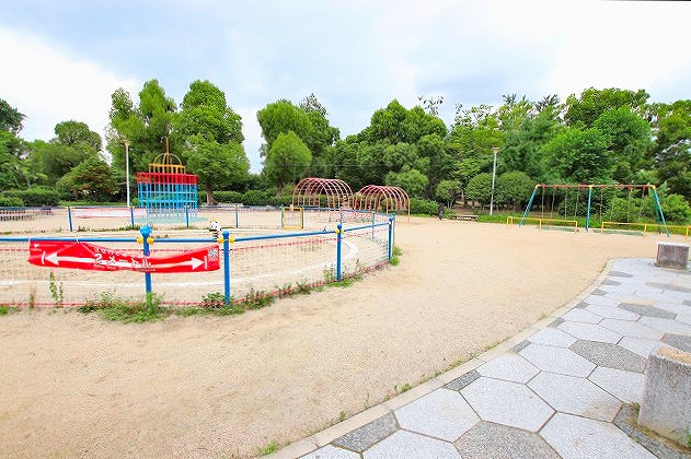 公園　八戸の里公園（公園）まで5051m