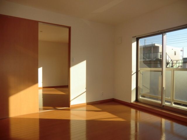 居室・リビング　７帖の洋室